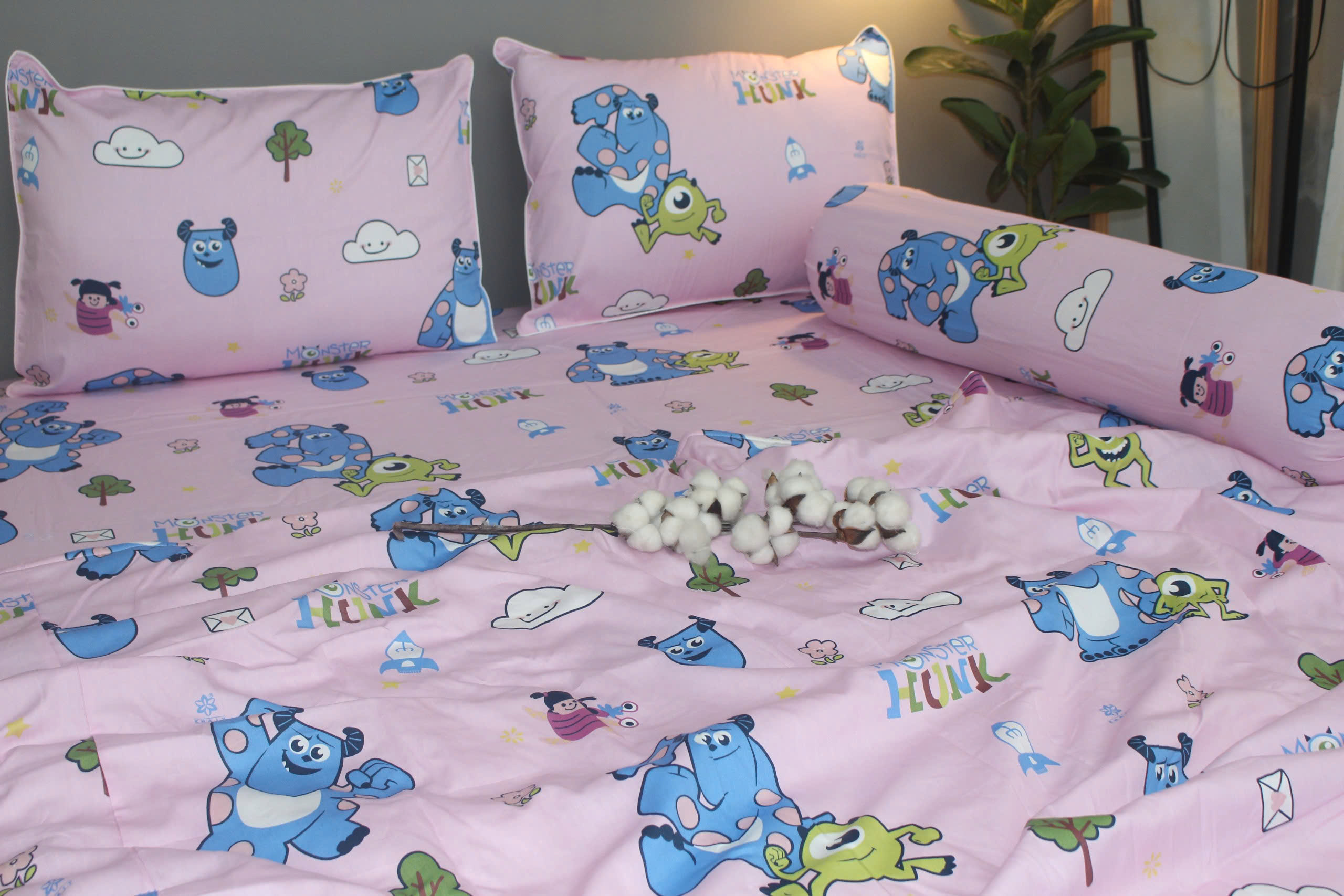 Bộ drap gối KHA LY - 100% cotton thiên nhiên - Quái Vật 1 Mắt Hồng